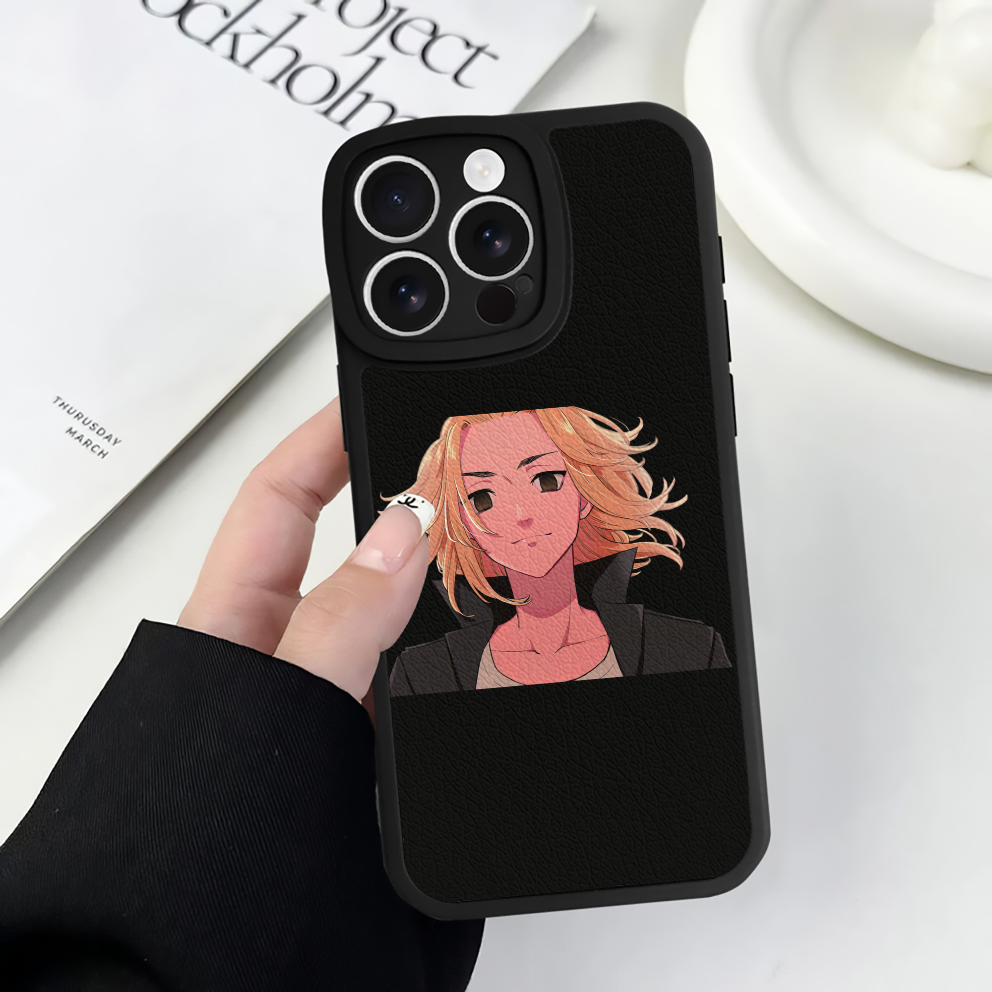 （画像用） 東京リベンジャーズ Tokyo Revengers 【iPhone 16シリーズ対応】シリコンスマホケース（レザー調） 材質：シリコン